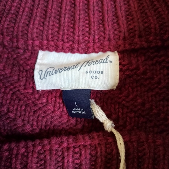 Universal Thread - Picture 3 of 6